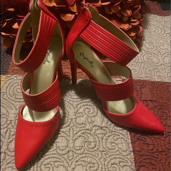 Red Heels - Picture 1 of 3